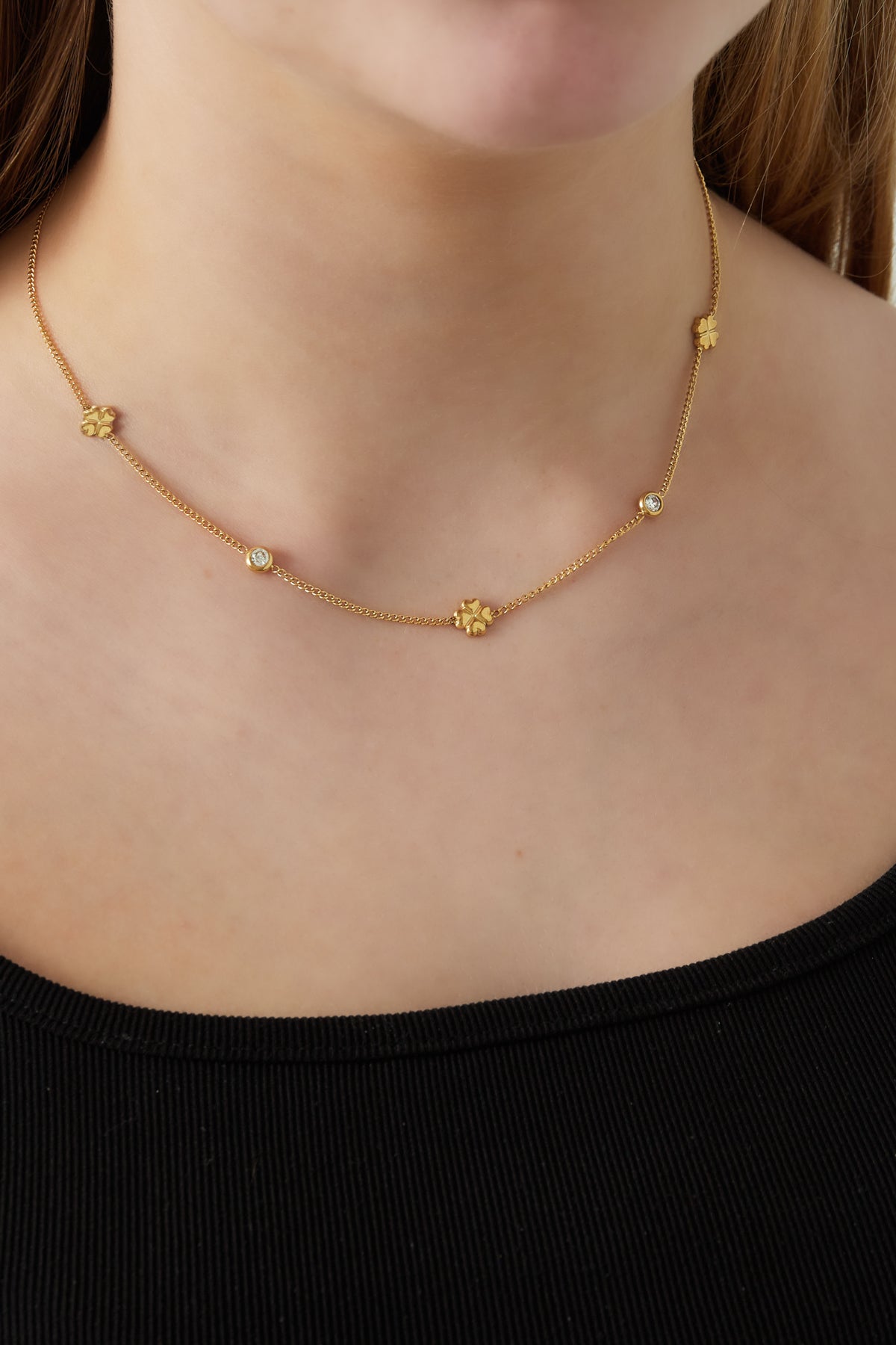 gleaming luck necklace