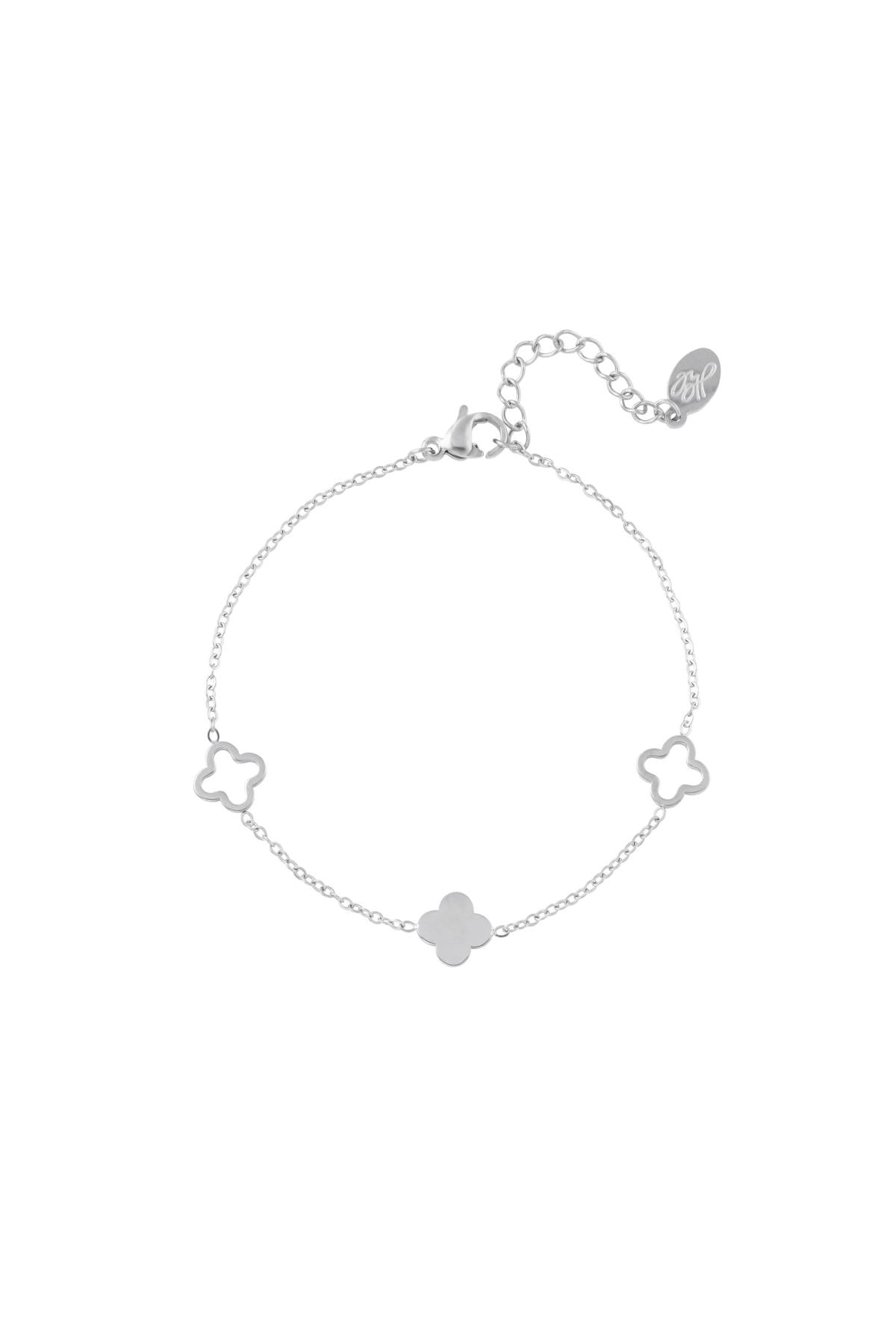 Clover Charm